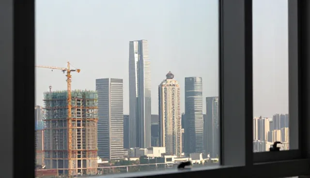 制造业系统维护:团队维护的两种做法对比与实际取舍